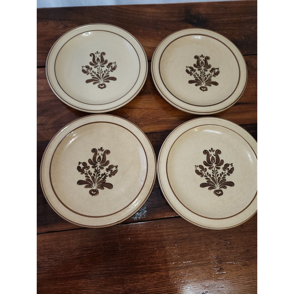 Pfaltzgraff Village‎ set of four dessert plates